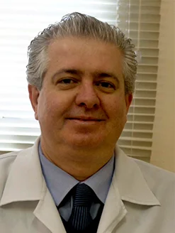 Dr. Fernando Augusto Chiuchetta
